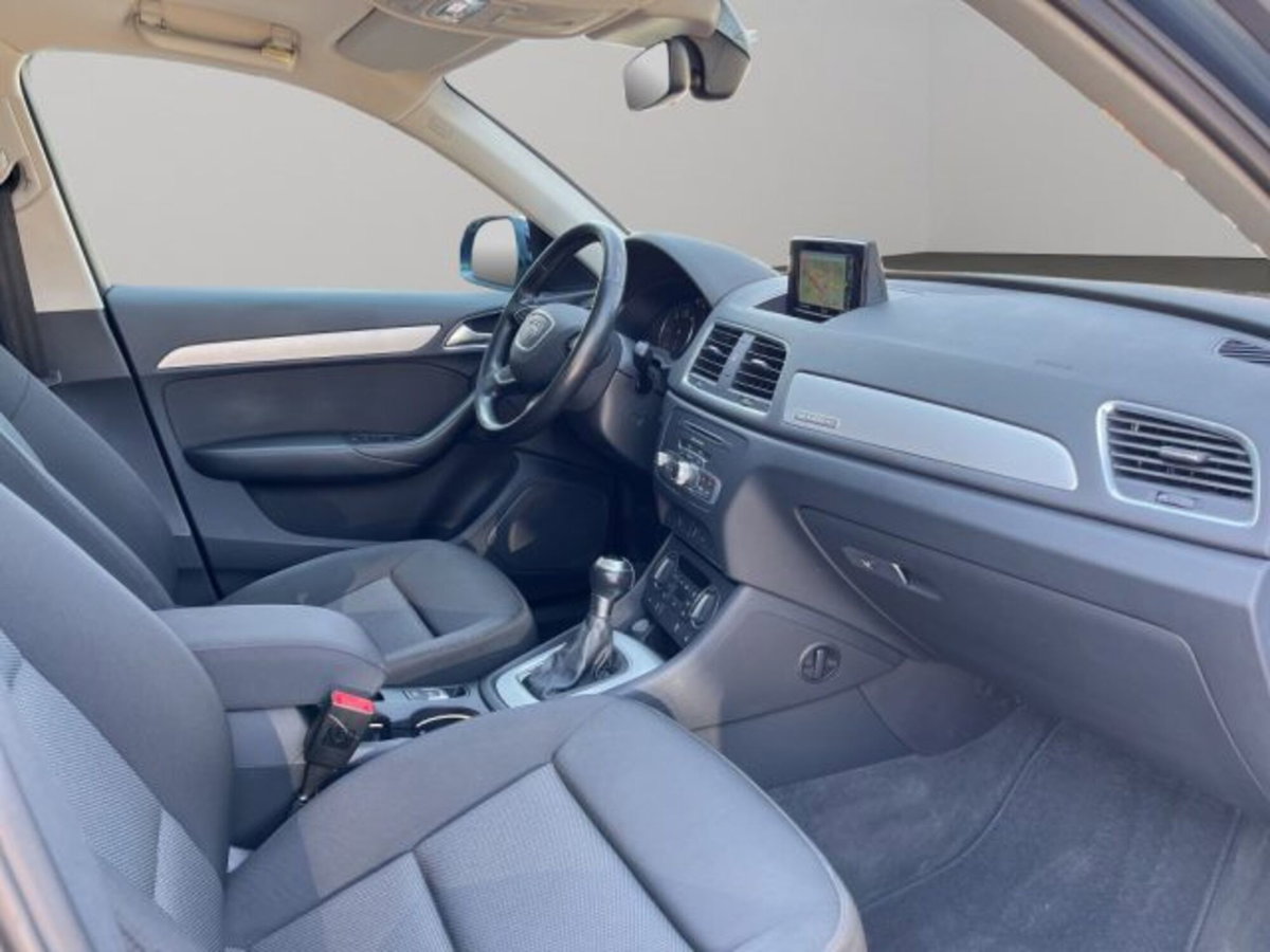 Audi Q3 2.0 TDI 150 CV quattro (9)