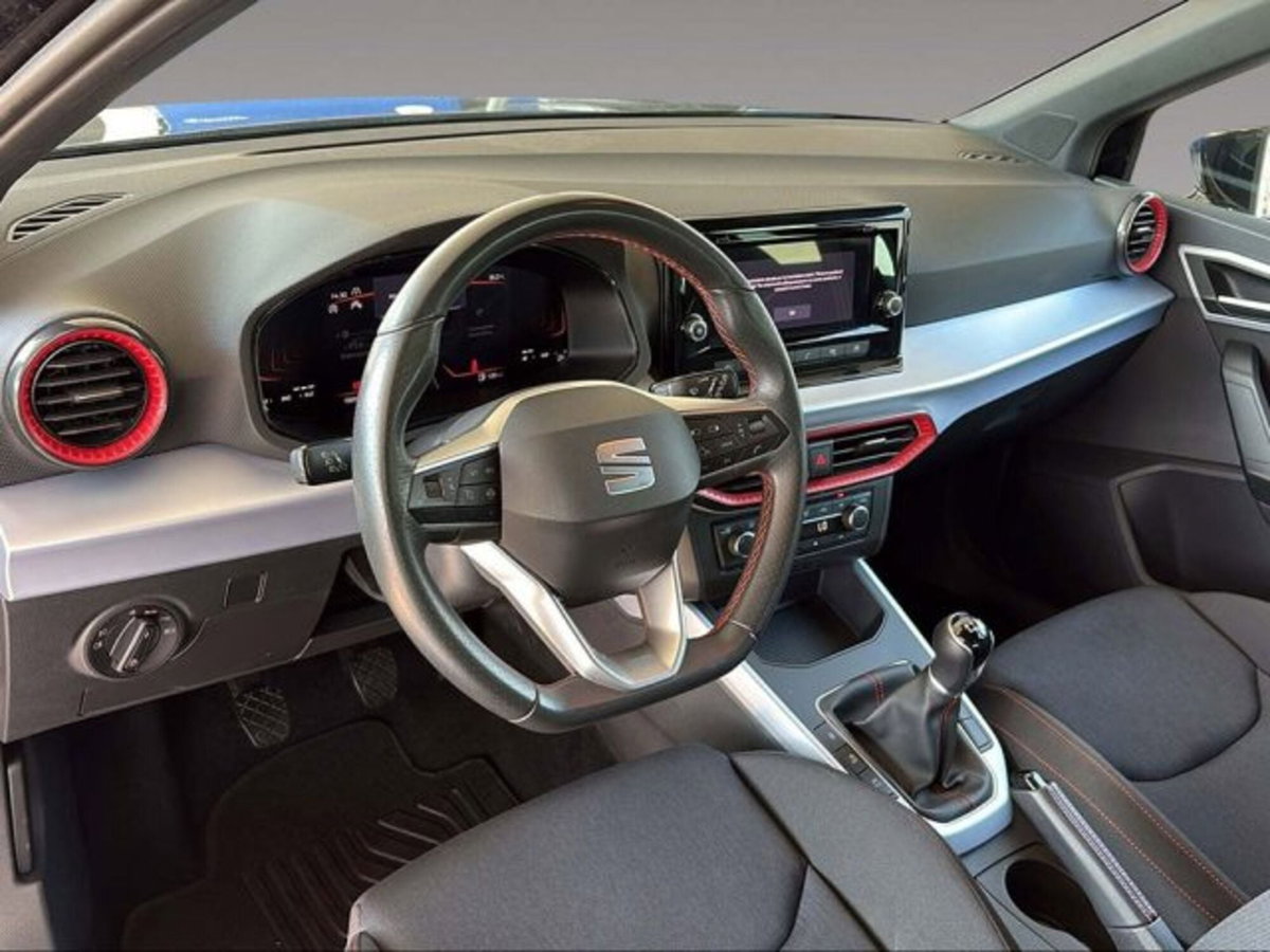 SEAT Arona 1.0 ecotsi FR 95cv (14)