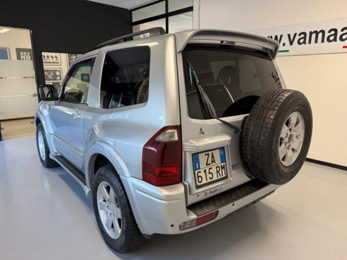 Mitsubishi Pajero 3.2 16V DI-D 3p. GLS1 (7)