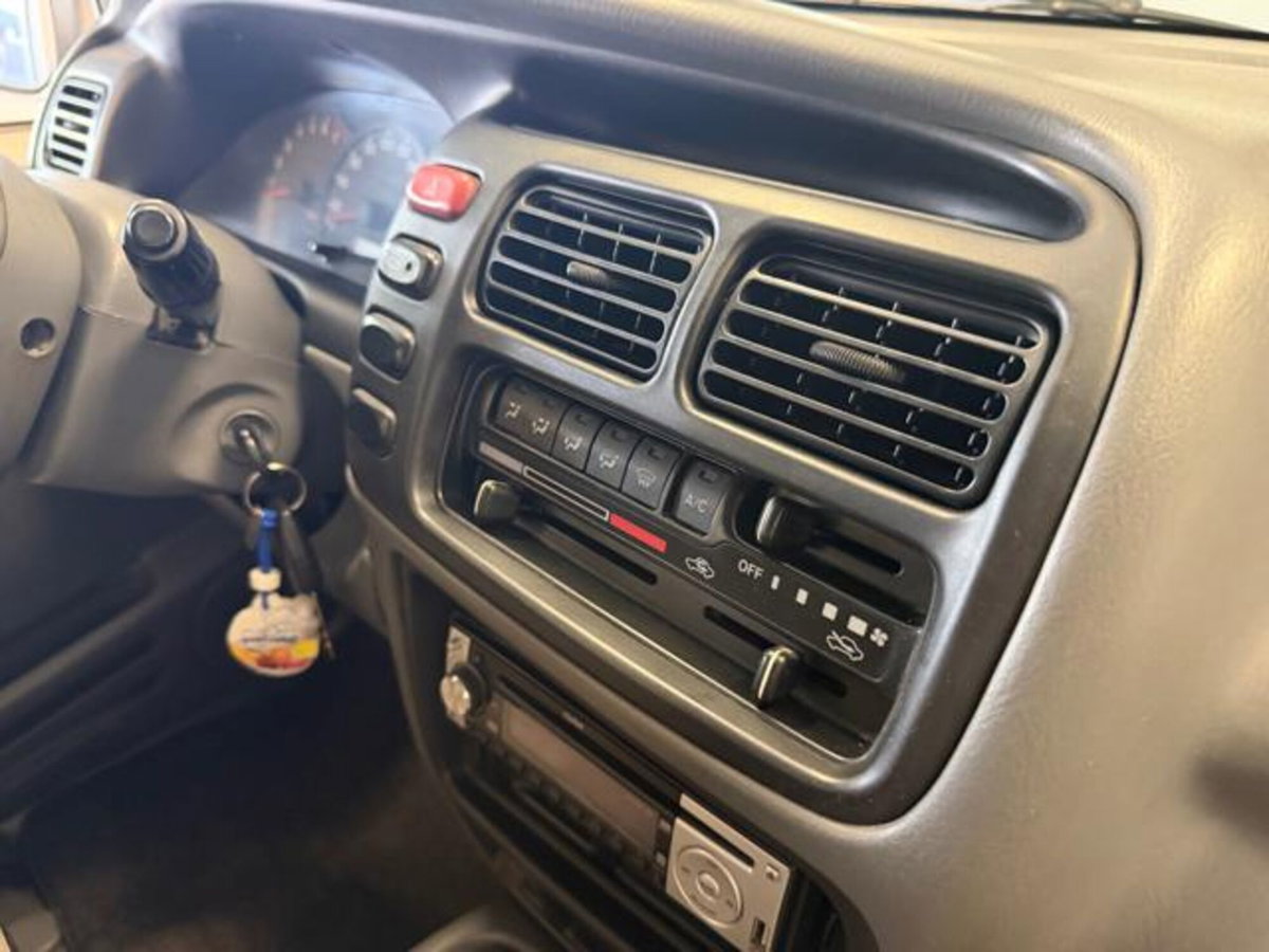 Suzuki Grand Vitara 16V cat S.W. (11)