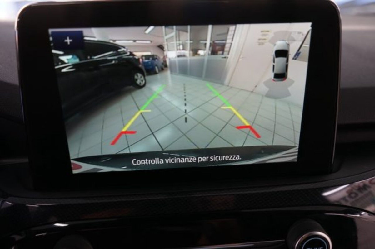 Ford Kuga 2.5 Full Hybrid 190 CV CVT AWD ST-Line X (12)