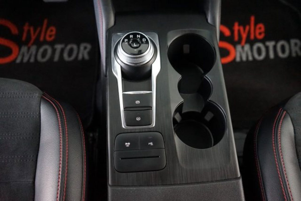 Ford Kuga 2.5 Full Hybrid 190 CV CVT AWD ST-Line X (6)