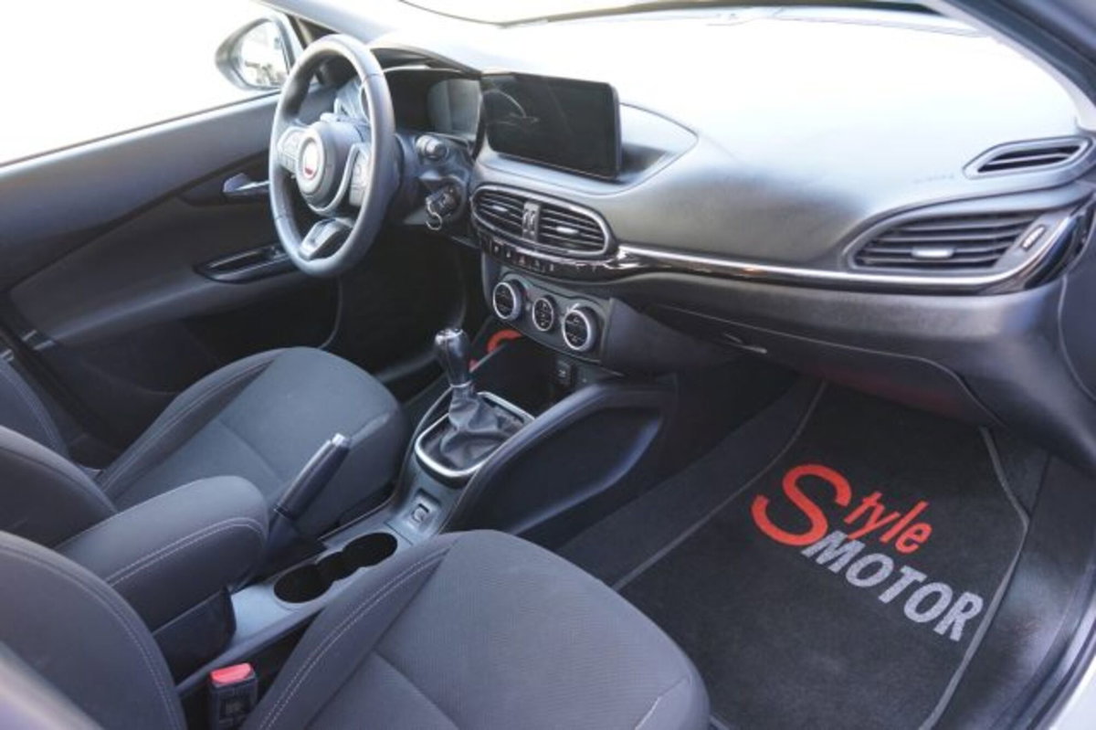 Fiat Tipo Station Wagon Tipo 1.3 Mjt S&S SW City Life (7)