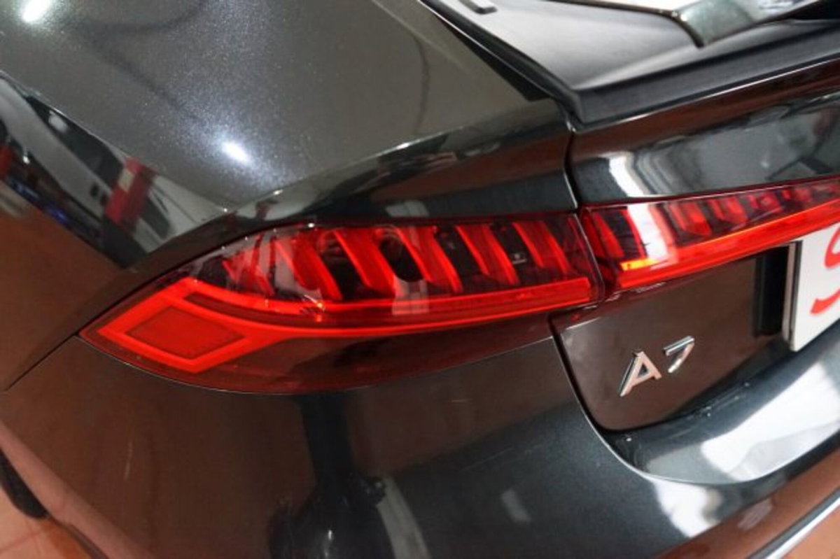 Audi A7 Sportback 40 2.0 TDI quattro ultra S tronic (19)