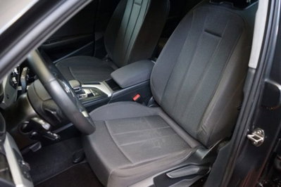 Audi A4 Avant 30 TDI/136 CV S tronic Business Advanced (19)
