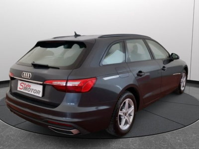 Audi A4 Avant 30 TDI/136 CV S tronic Business Advanced (4)