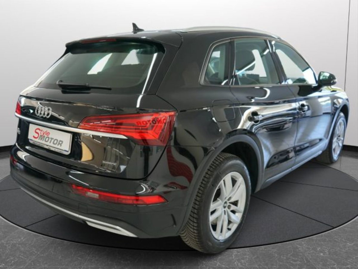 Audi Q5 40 TDI 204 CV quattro S tronic Business (2)