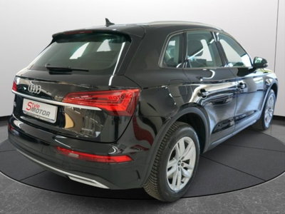 Audi Q5 40 TDI 204 CV quattro S tronic Business (2)