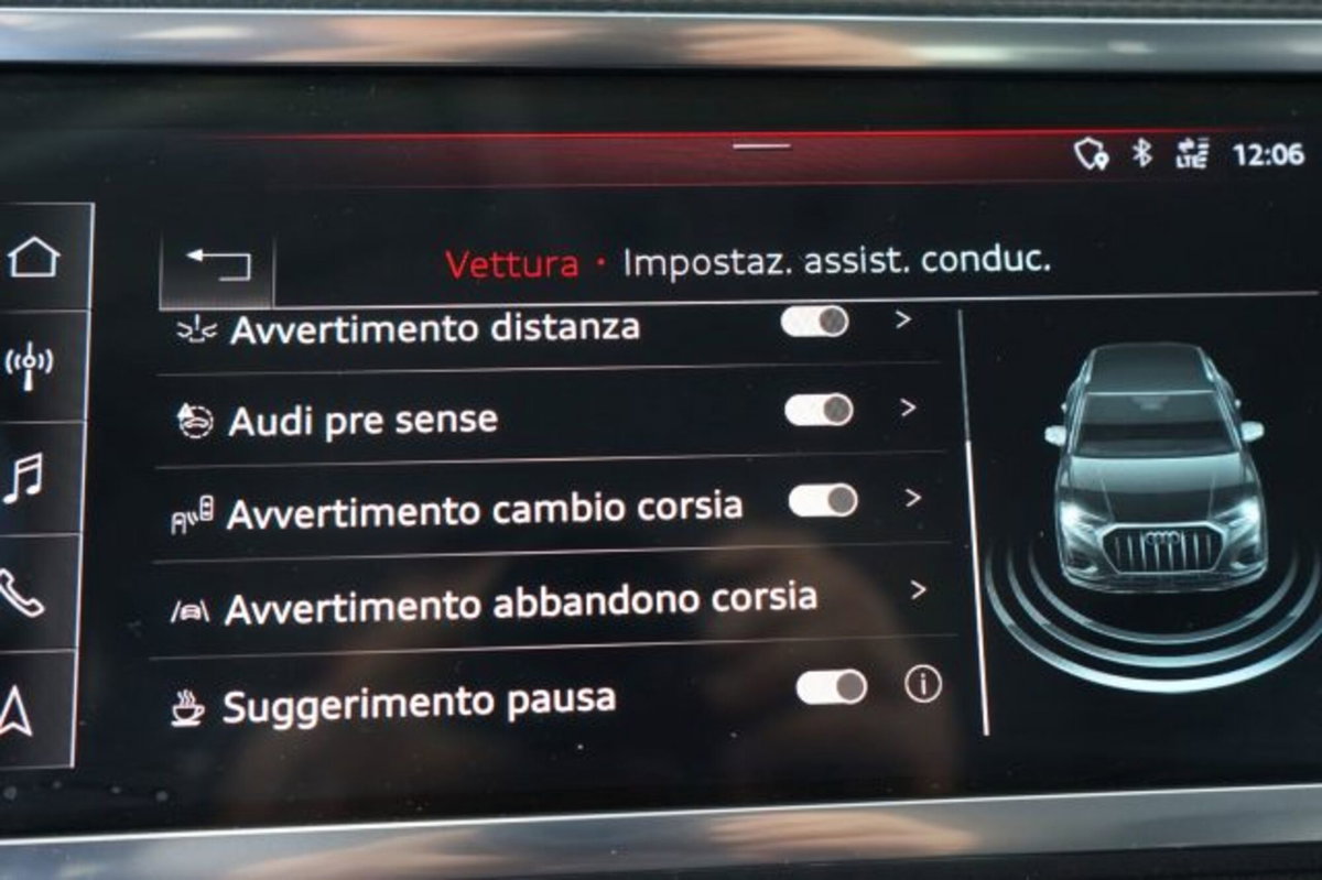 Audi Q3 35 TDI quattro S tronic Business (10)