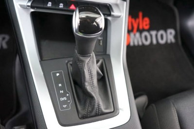 Audi Q3 35 TDI quattro S tronic Business (17)