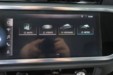 Audi Q3 35 TDI quattro S tronic Business (18)