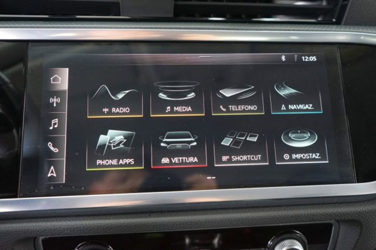Audi Q3 35 TDI quattro S tronic Business (8)