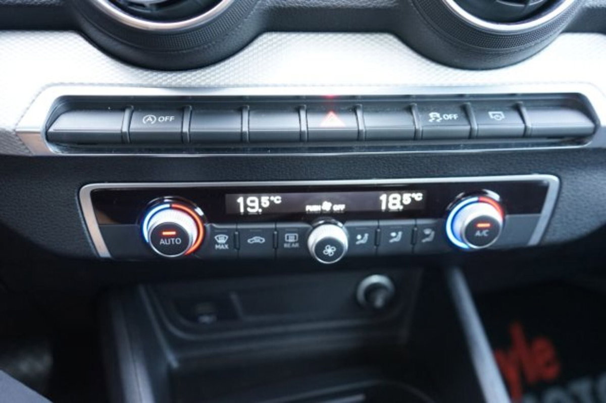 Audi Q2 Q2 35 TDI S tronic Business (10)