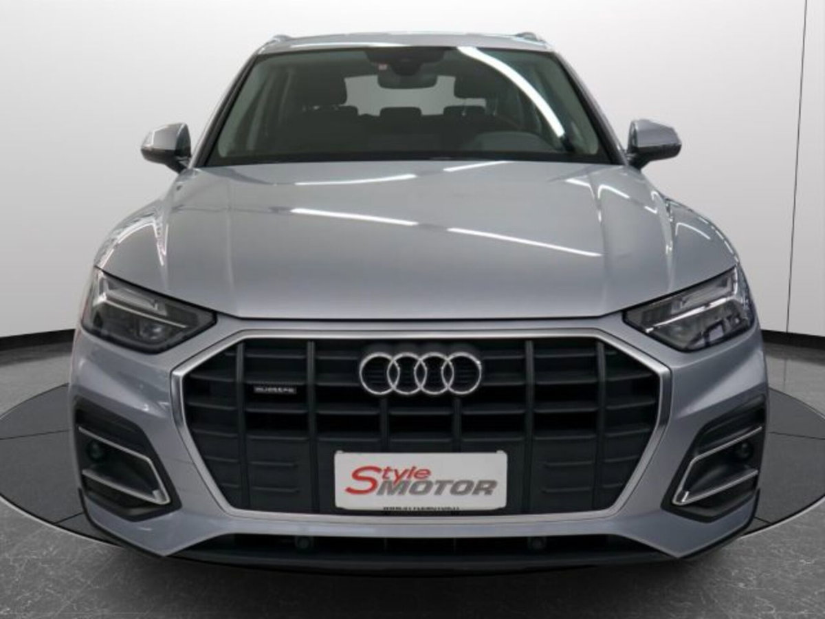 Audi Q5 40 TDI 204 CV quattro S tronic Business (18)