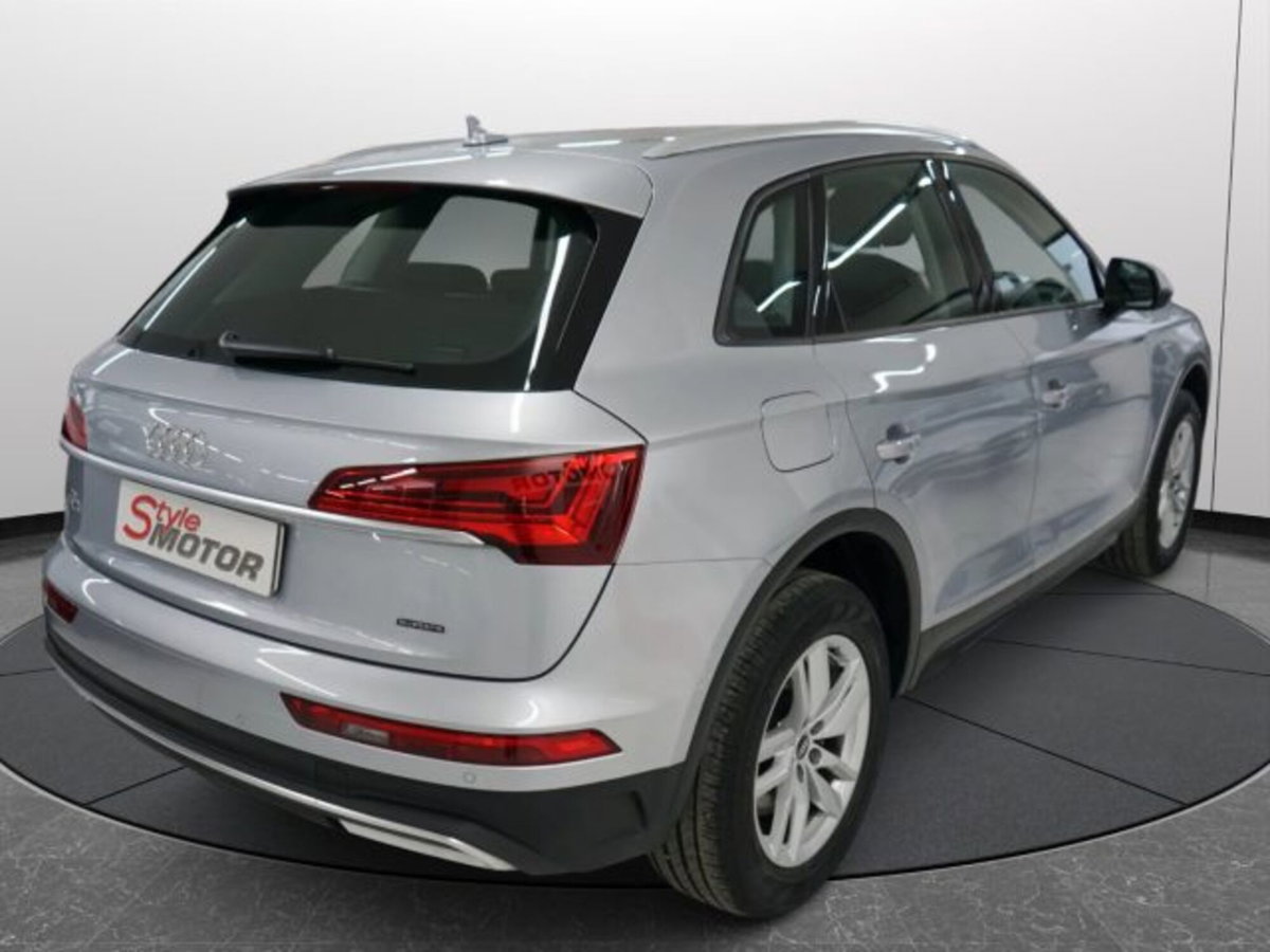 Audi Q5 40 TDI 204 CV quattro S tronic Business (3)