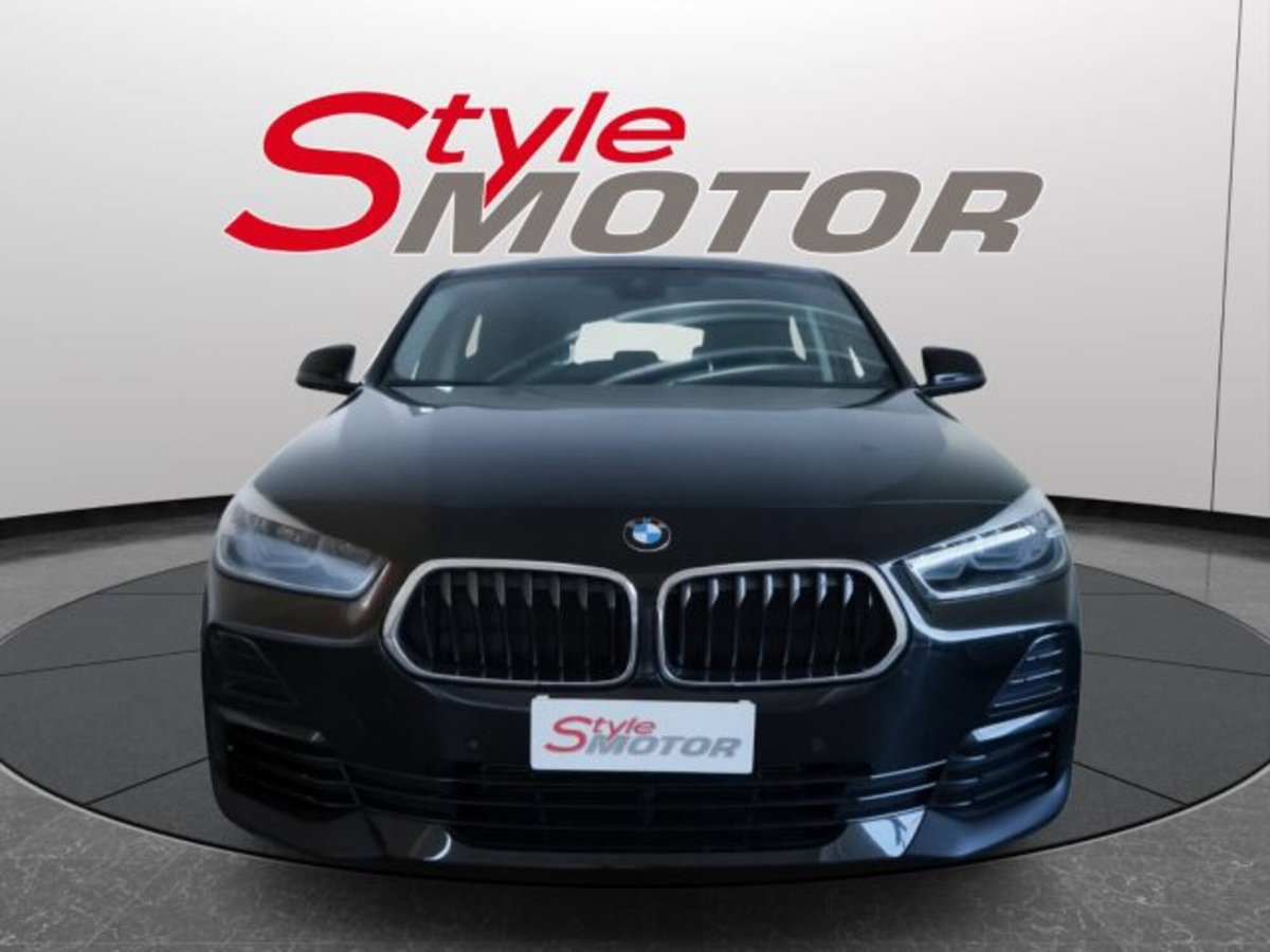 BMW X2 sDrive18d Business-X