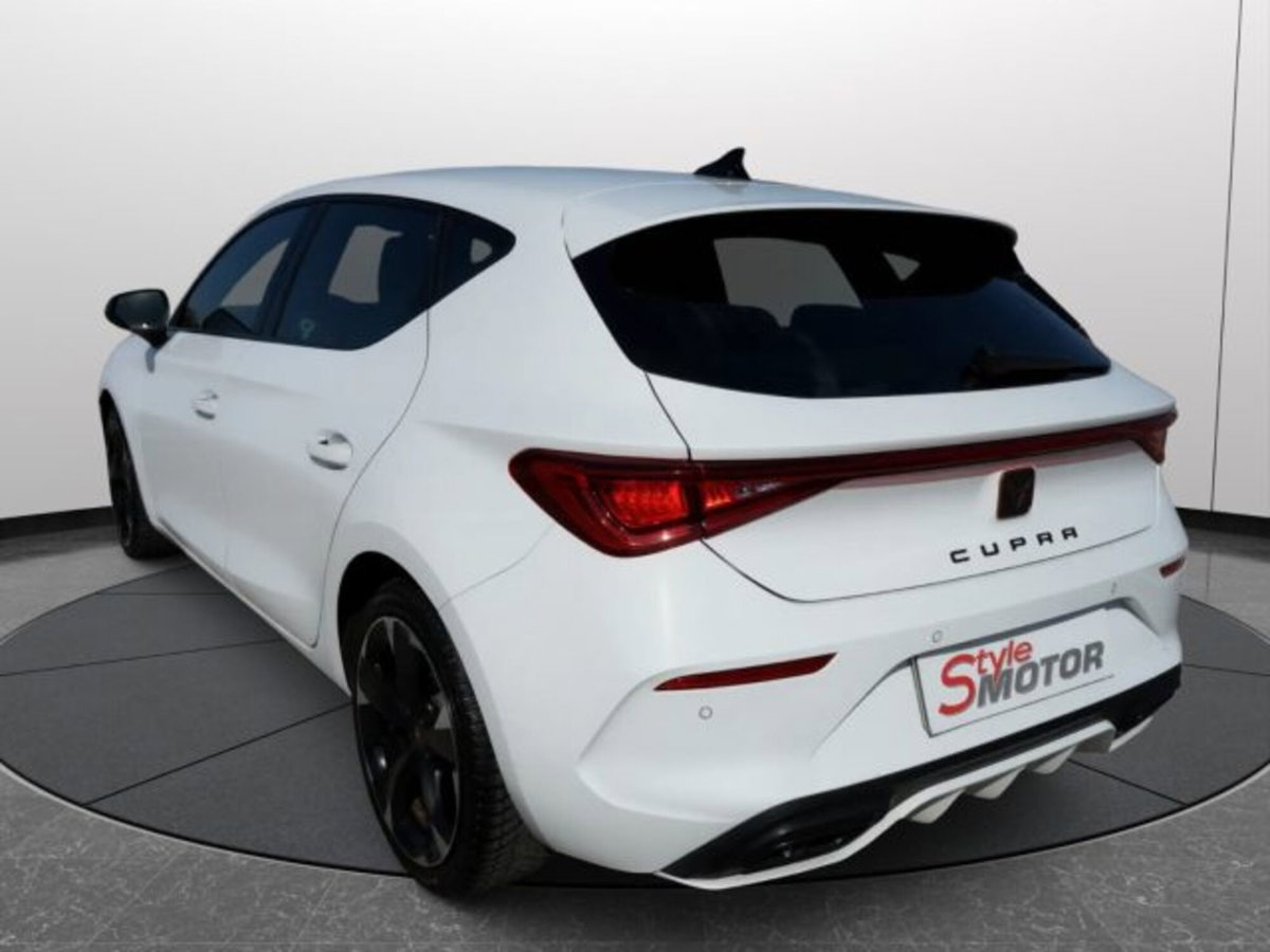 Cupra Leon Leon 1.5 hybrid 150cv dsg (3)