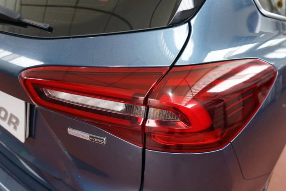 Ford Focus 1.0 EcoBoost Hybrid 125 CV Power. 5p. ST-Line Style (19)