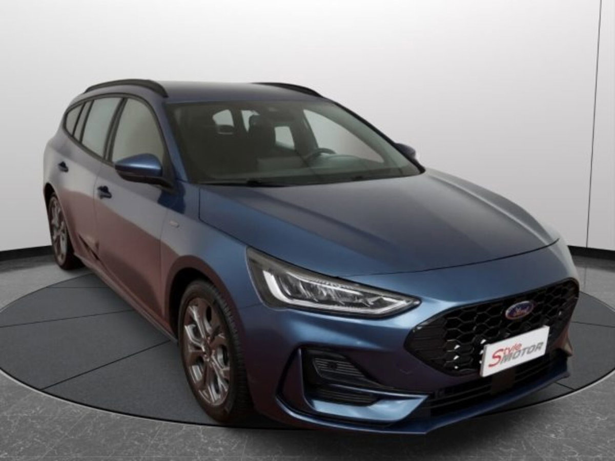 Ford Focus 1.0 EcoBoost Hybrid 125 CV Power. 5p. ST-Line Style (2)