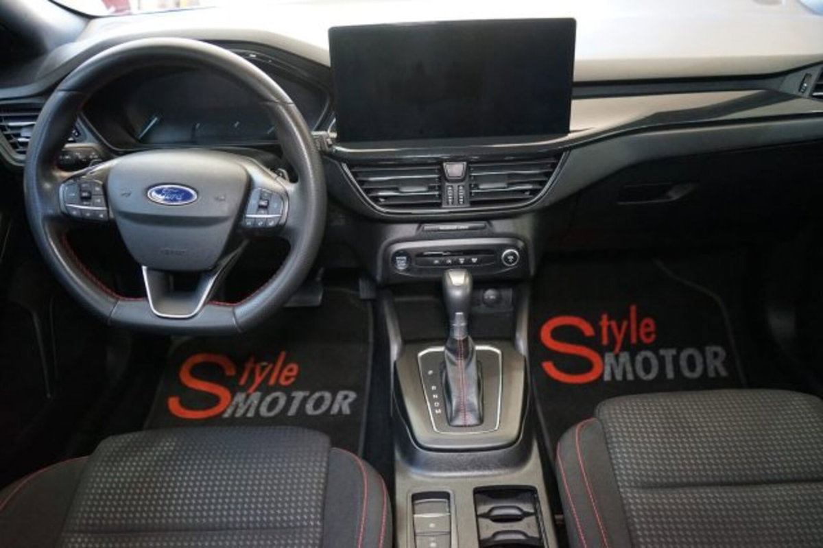 Ford Focus 1.0 EcoBoost Hybrid 125 CV Power. 5p. ST-Line Design (5)