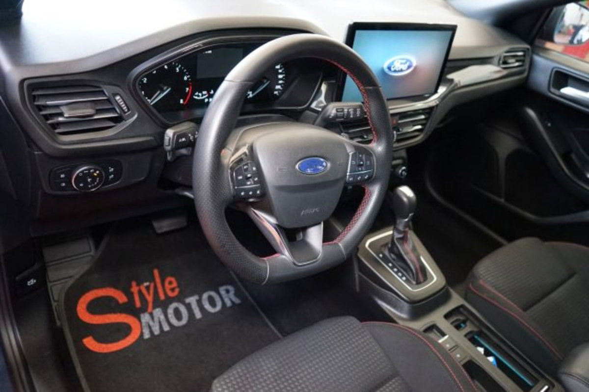 Ford Focus 1.0 EcoBoost Hybrid 125 CV Power. 5p. ST-Line Design (6)