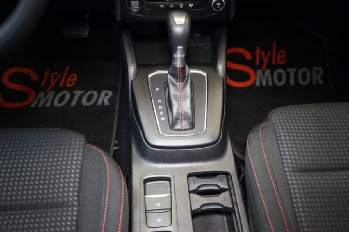 Ford Focus 1.0 EcoBoost Hybrid 125 CV Power. 5p. ST-Line Design (7)