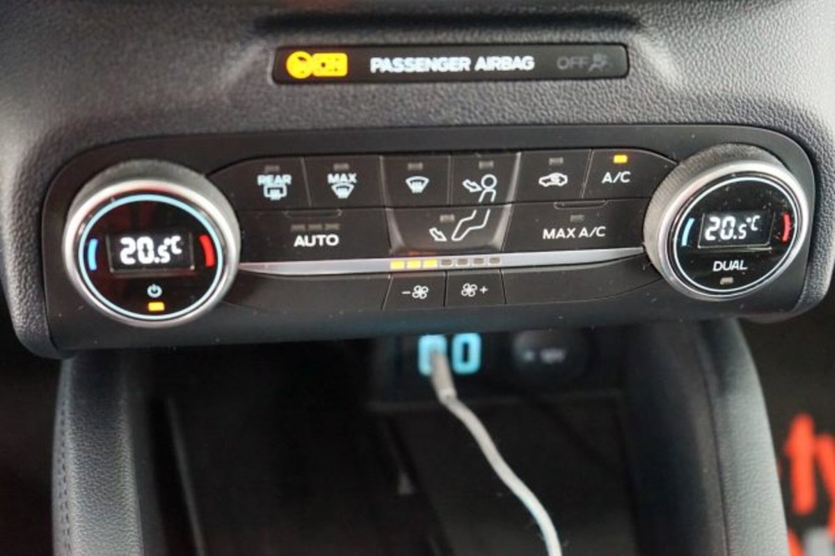Ford Kuga 2.5 Full Hybrid 190 CV CVT 2WD ST-Line Design (13)