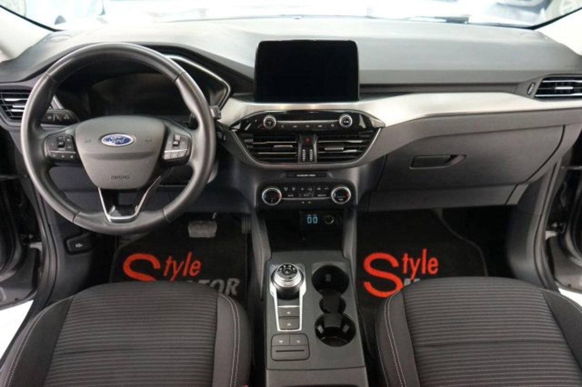 Ford Kuga 2.5 Full Hybrid 190 CV CVT 2WD ST-Line Design (5)