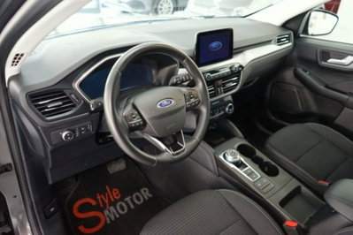 Ford Kuga 2.5 Full Hybrid 190 CV CVT 2WD ST-Line Design (6)
