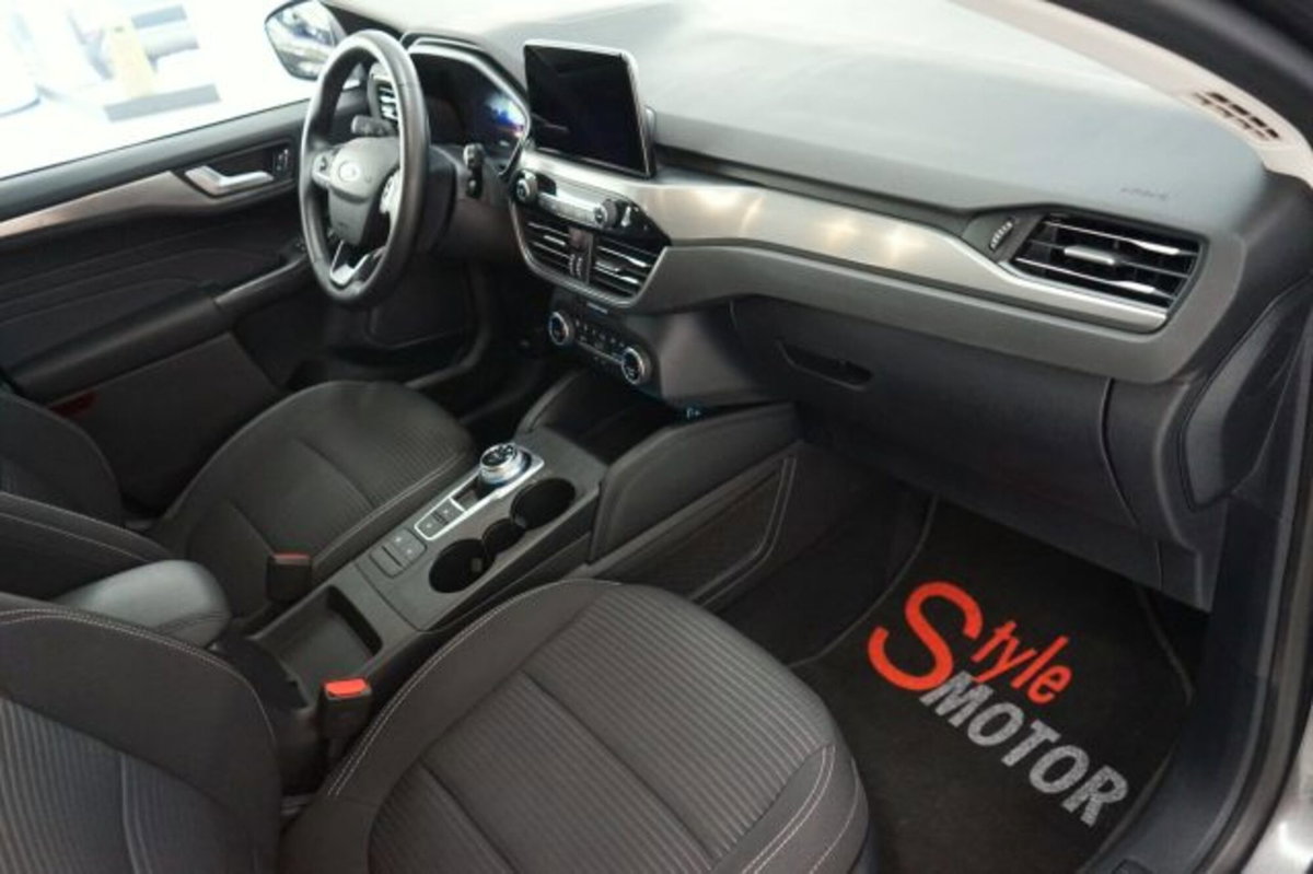 Ford Kuga 2.5 Full Hybrid 190 CV CVT 2WD ST-Line Design (7)