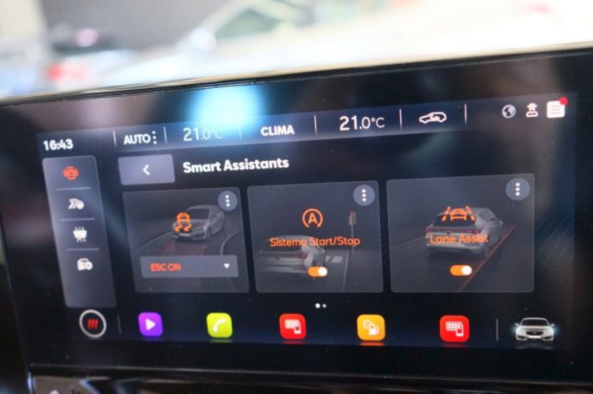 Cupra Leon Leon 1.5 hybrid 150cv dsg (12)