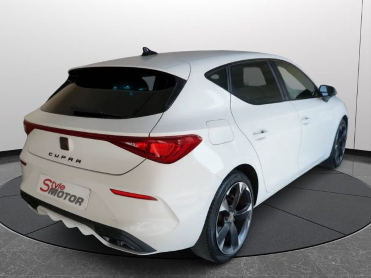 Cupra Leon Leon 1.5 hybrid 150cv dsg (2)