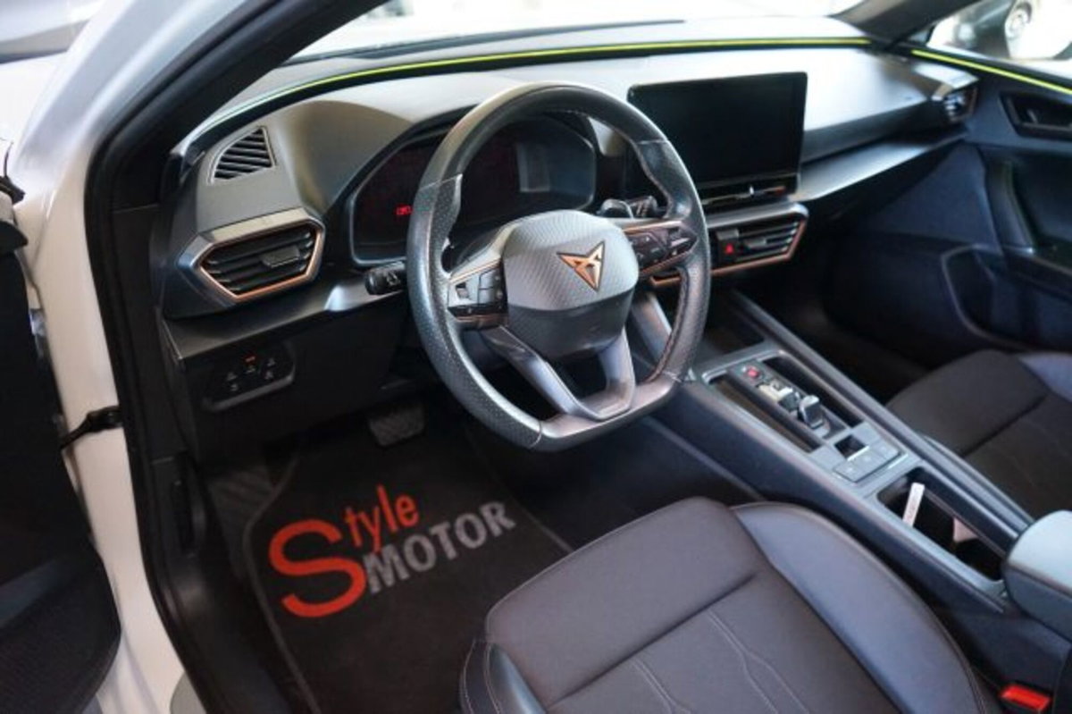 Cupra Leon Leon 1.5 hybrid 150cv dsg (6)