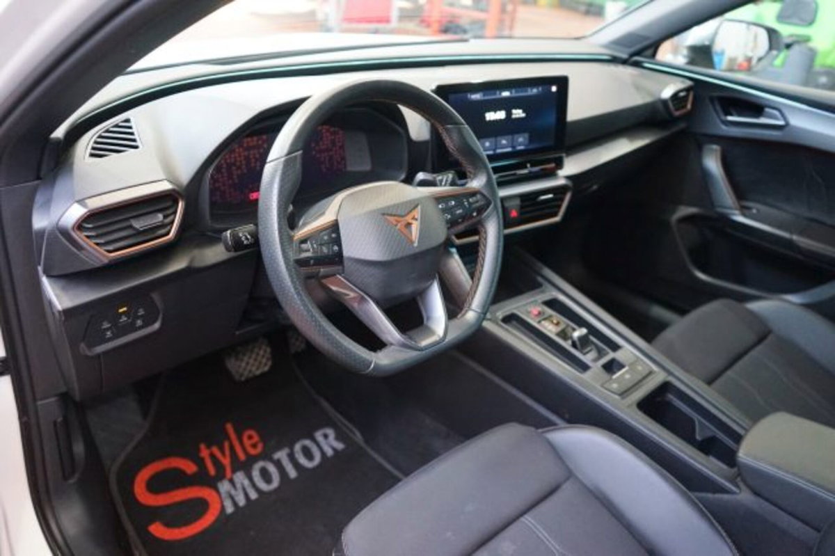 Cupra Leon Station Wagon Leon Sportstourer 1.5 hybrid 150cv dsg (6)