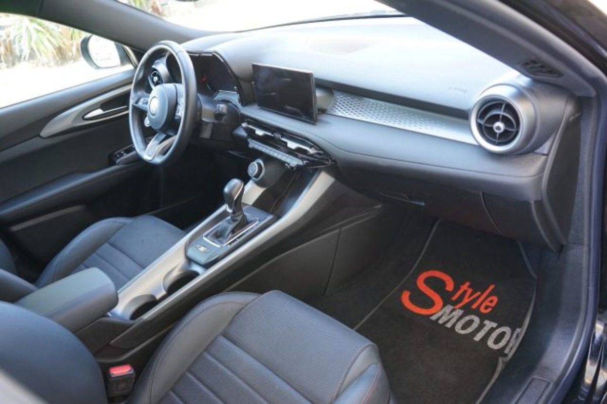 Alfa Romeo Tonale 1.5 hybrid Sprint 130cv tct7 (20)