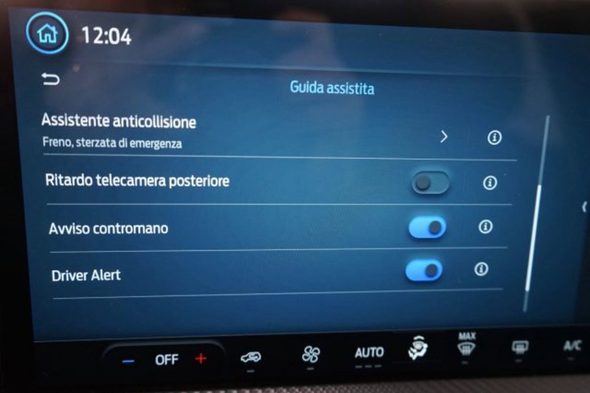 Ford Kuga 2.5 Full Hybrid 190 CV CVT 2WD ST-Line X (11)
