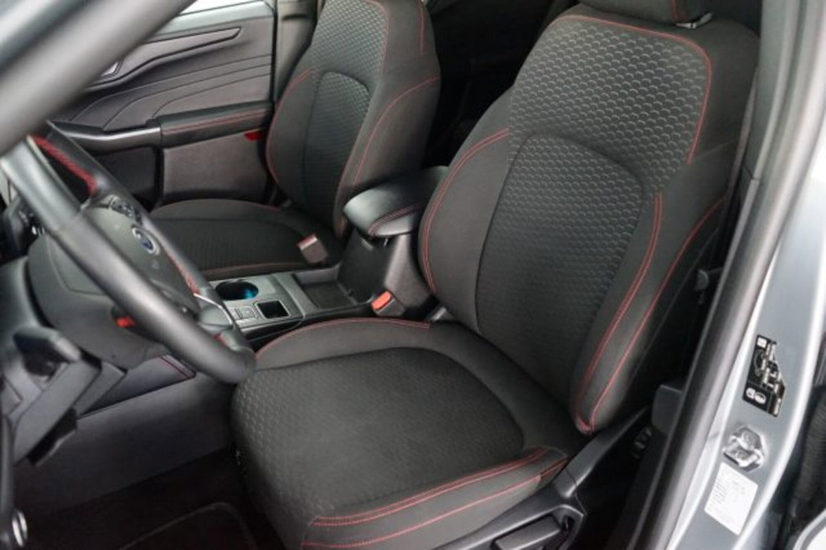 Ford Kuga 2.5 Full Hybrid 190 CV CVT 2WD ST-Line X (14)