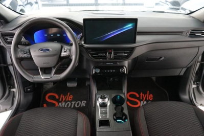 Ford Kuga 2.5 Full Hybrid 190 CV CVT 2WD ST-Line X (5)