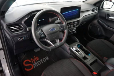 Ford Kuga 2.5 Full Hybrid 190 CV CVT 2WD ST-Line X (6)