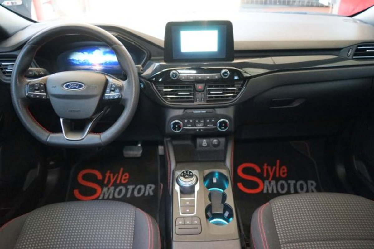 Ford Kuga 2.5 Full Hybrid 190 CV CVT 2WD ST-Line Design (5)