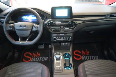 Ford Kuga 2.5 Full Hybrid 190 CV CVT 2WD ST-Line Design (5)