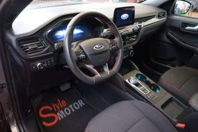 Ford Kuga 2.5 Full Hybrid 190 CV CVT 2WD ST-Line Design (6)