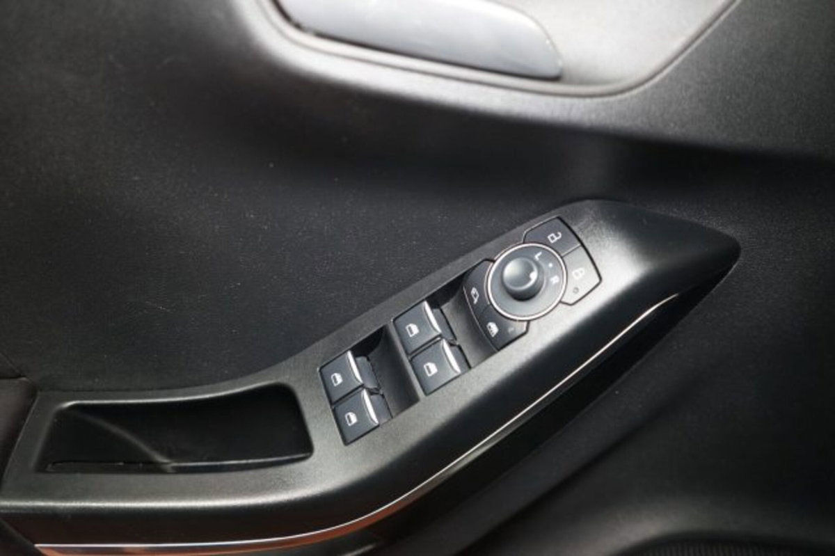 Ford Puma 1.0 EcoBoost Hybrid 125 CV S&S aut. ST-Line Design (18)