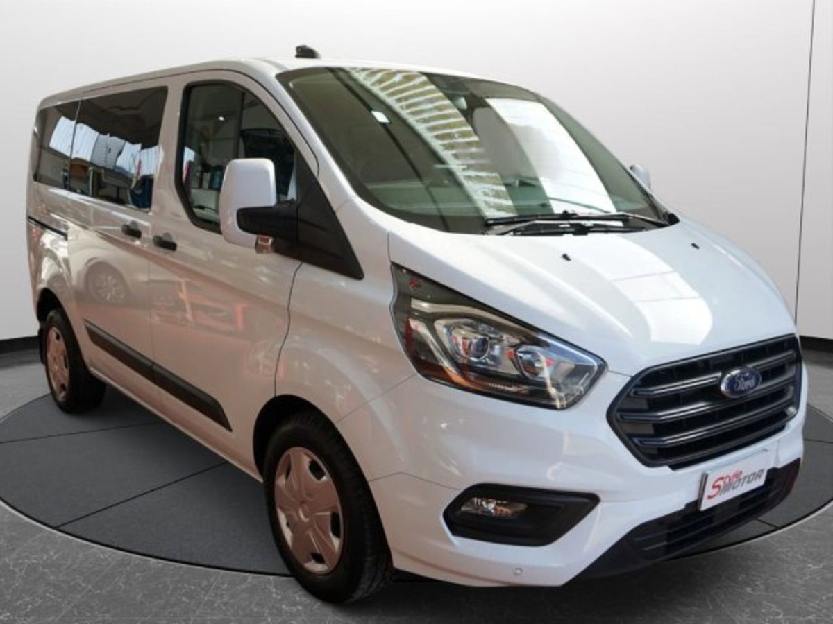 Ford Transit Custom Furgone 320 2.0 EcoBlue 130 PC Furgone Titanium (2)