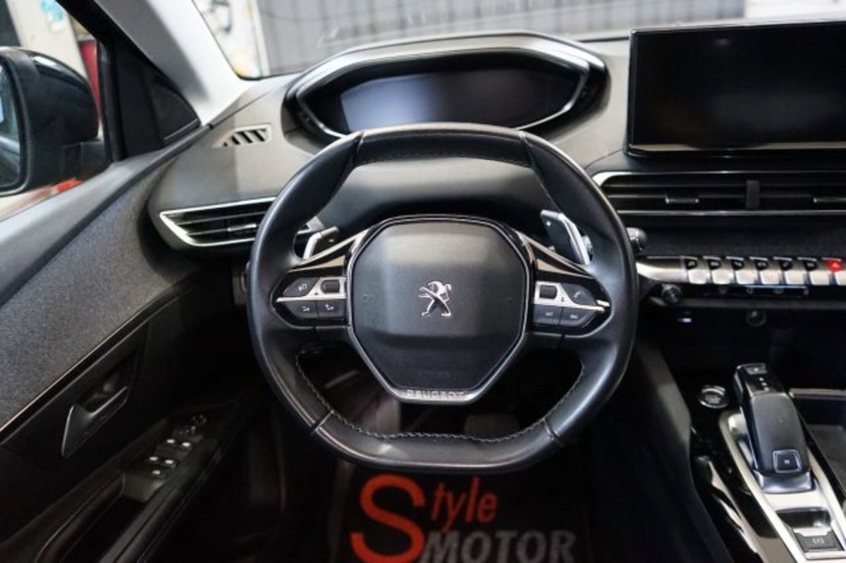 Peugeot 3008 BlueHDi 130 S&S Allure Pack (18)