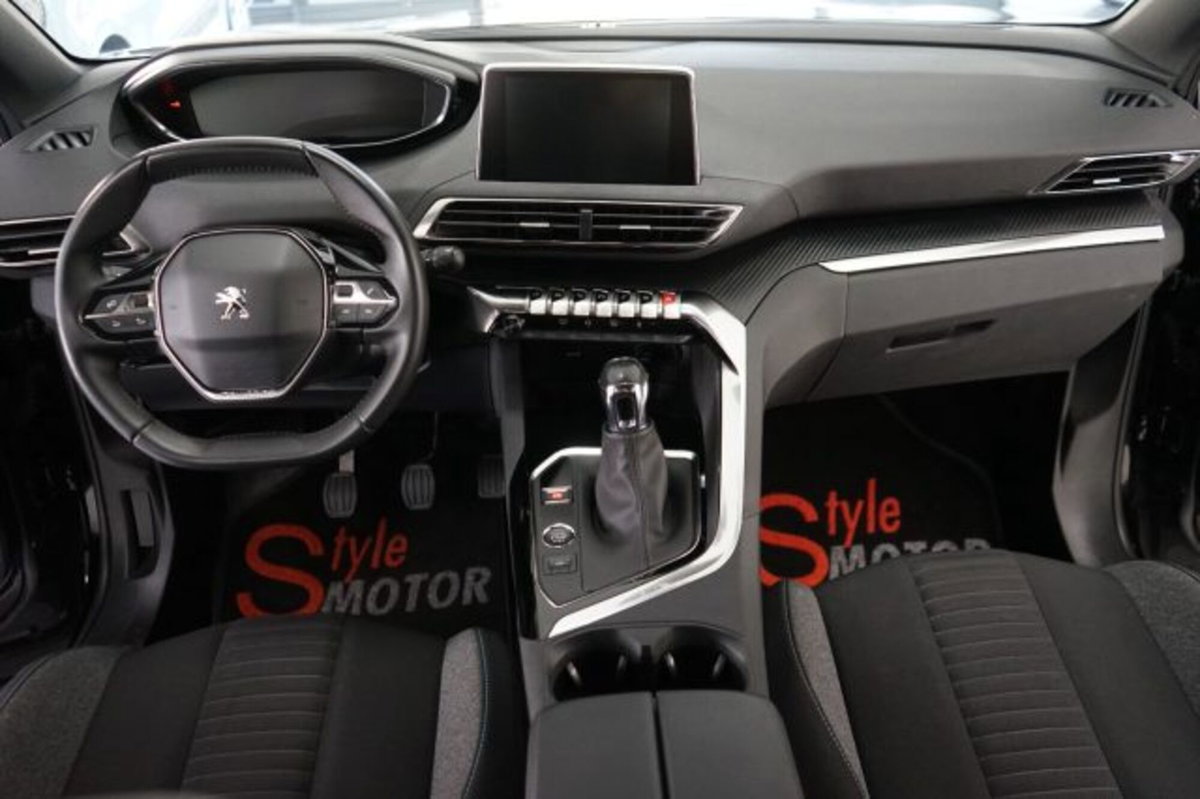 Peugeot 3008 PureTech Turbo 130 S&S Active Pack (5)