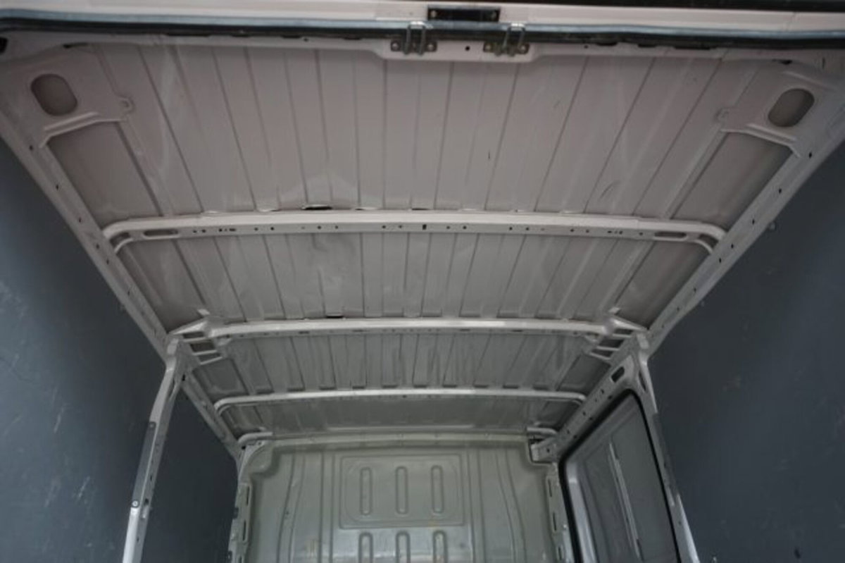Peugeot Boxer Furgone 330 2.2 BlueHDi 120 S&S PM-TN Furgone (14)