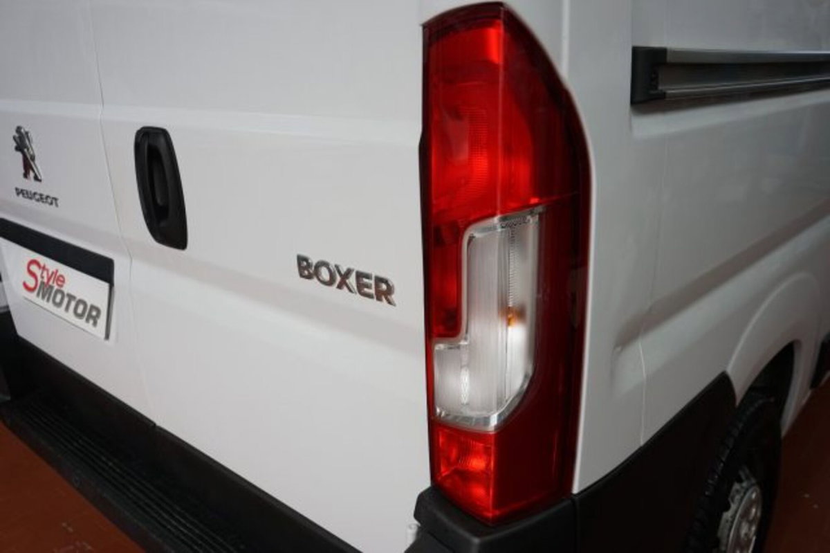 Peugeot Boxer Furgone 330 2.2 BlueHDi 120 S&S PM-TN Furgone (19)