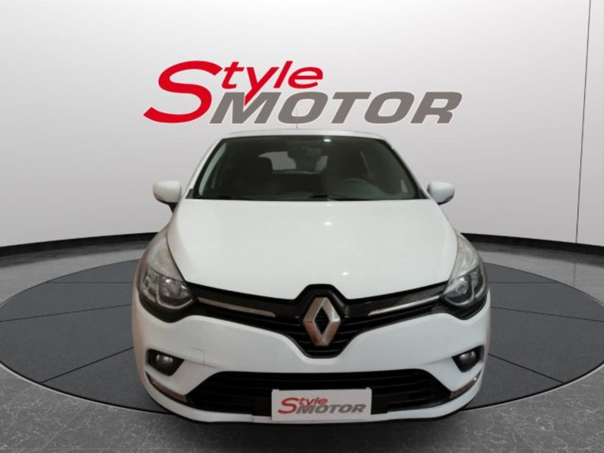 Renault Clio dCi 8V 75 CV 5 porte Moschino Life