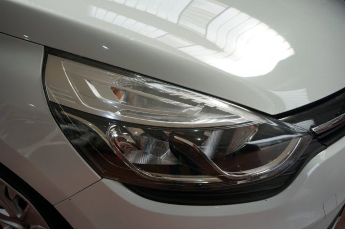 Renault Clio dCi 8V 75 CV 5 porte Moschino Life (18)